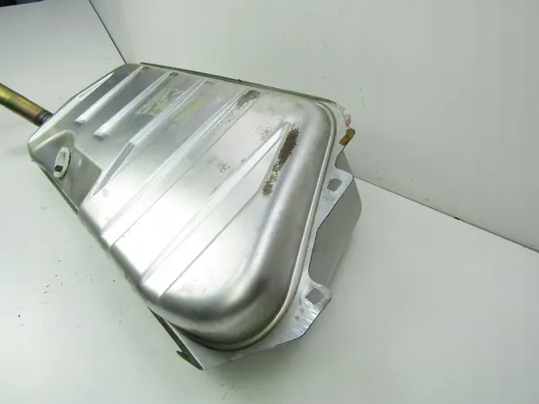 Réservoir de carburant MERCEDES E W210 image 5