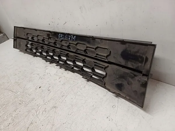 Griglia paraurti anteriore SKODA OCTAVIA 3 III LIFT 5E0853677L image 6