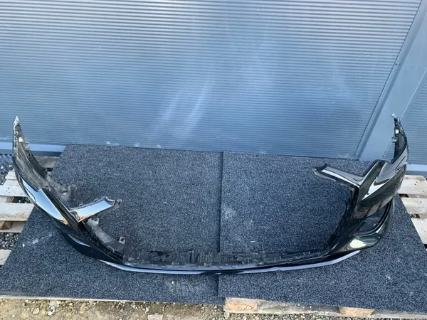 Audi A6 C8 Voorbumper OEM 4K0807437A Zwart image 4
