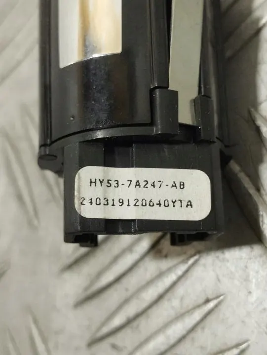 Interrupteur Aston Martin DB11 OEM HY537A247AB - Occasion image 4