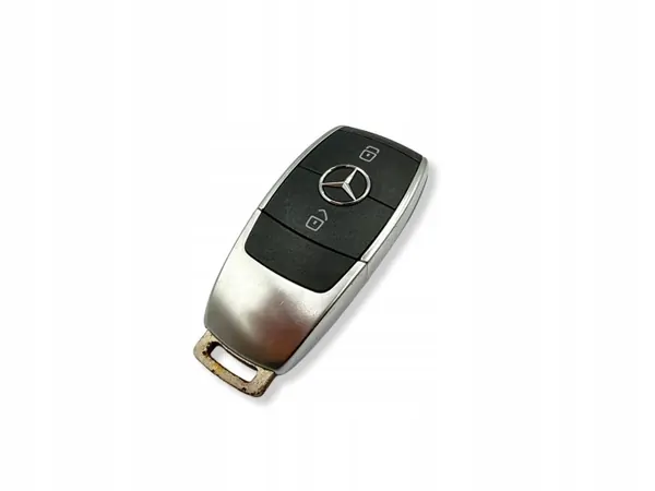 Mercedes Keyless Nyckel OEM A1779055206 - Begagnad image 5
