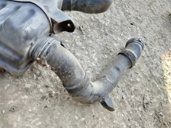 Résonateur Filtre à Air OEM 1K0129622D Audi VW image 4
