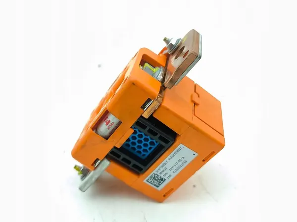 Pyrotechnische connector Tesla Model S 2015 107717700A image 5