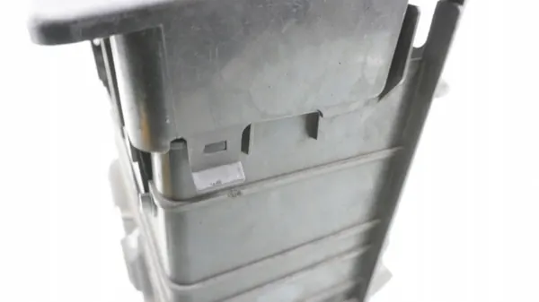 Mazda MX-5 NC Batterieträger OEM MMAUTKO-28056- image 4