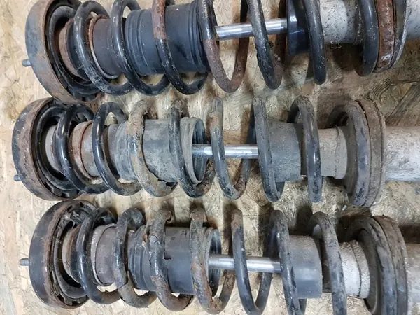 Amortizzatore posteriore sinistro BMW 5 E39 520i 530i 520d Sachs image 5