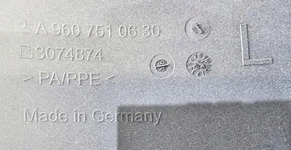 OEM 9607510630 Linker cabinehoekspoiler Mercedes image 4