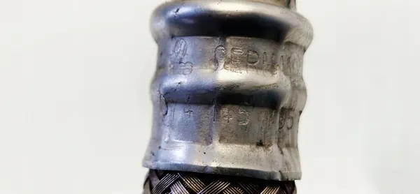 Volvo 850 1995 Tubo di raffreddamento EGR image 4