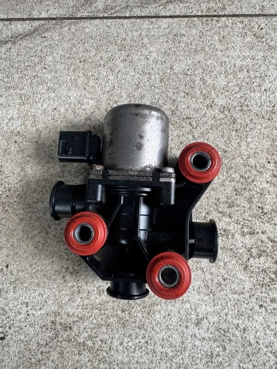 Vanne de chauffage AdBlue Iveco Stralis Hi-Way image 1