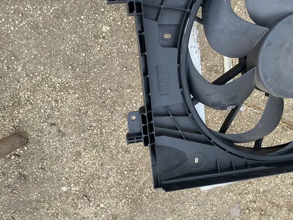 Renault OE Kylarrubrik 214816812R image 3