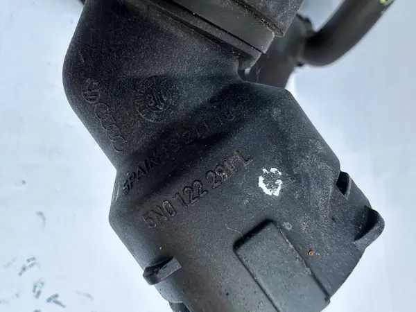 Vesiletku Caddy 2K5 1.0 TSI 2K0121049K image 2