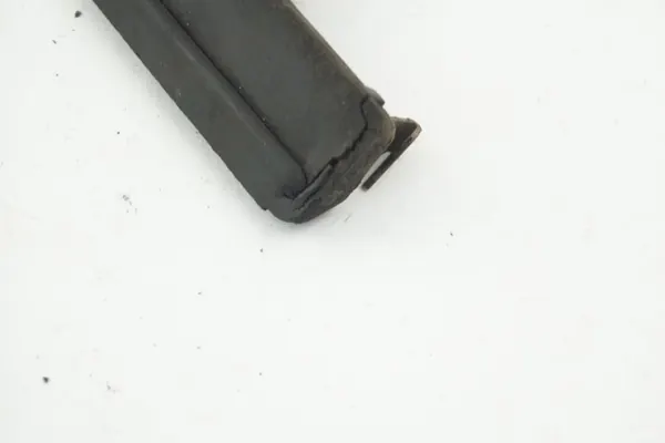 Microinterruptor porta-malas direito OEM 8D0827566A Audi A4 B5 image 3