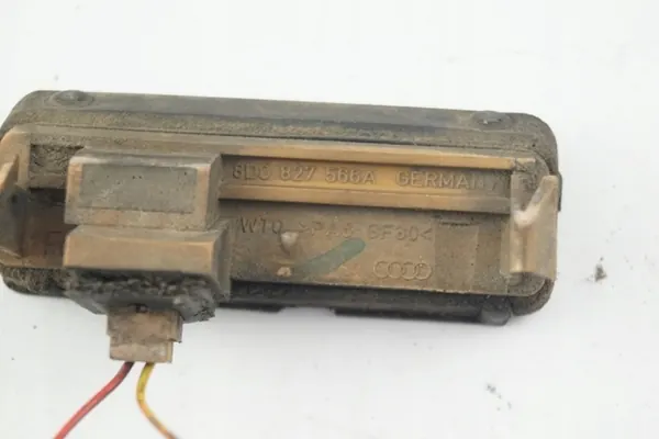 Microinterruptor porta-malas direito OEM 8D0827566A Audi A4 B5 image 6