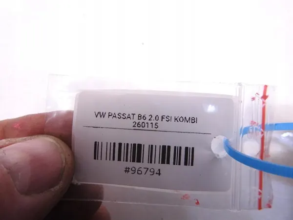 OEM 987654321 AC-kondensaattori VW Passat B6 2.0 FSI image 5