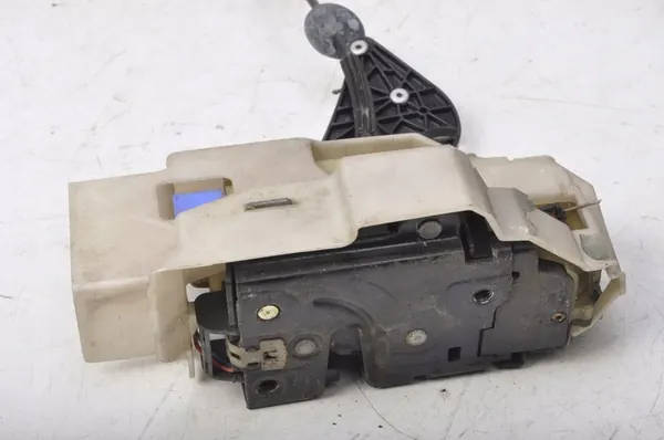 Dörrlås Vänster Bak Porsche Cayenne 7L0839015A image 2