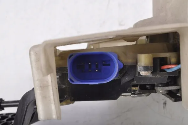 Dörrlås Vänster Bak Porsche Cayenne 7L0839015A image 7