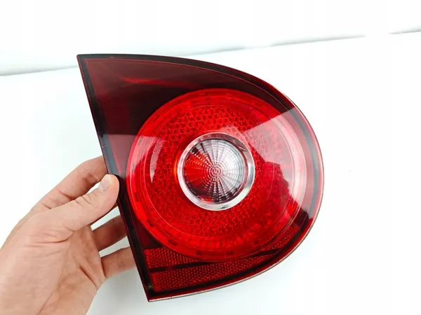 VW GOLF V R32 Vänster Baklykta 1K6945093K image 2