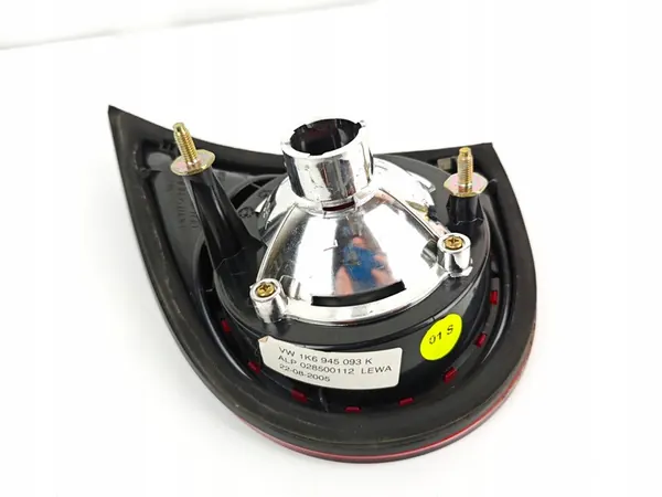 VW GOLF V R32 Vänster Baklykta 1K6945093K image 4