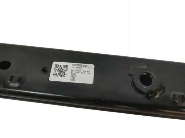 Tesla OEM 1075044-00-E Barra Anti-Rolamento - Usado image 3