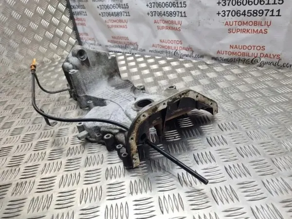 Cubierta de cadena de distribución VW OEM 03D109211M Fox image 7