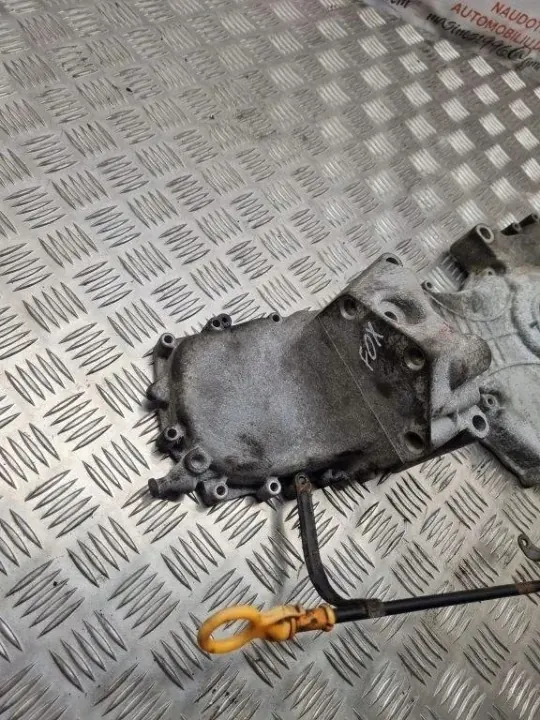 Cubierta de cadena de distribución VW OEM 03D109211M Fox image 9
