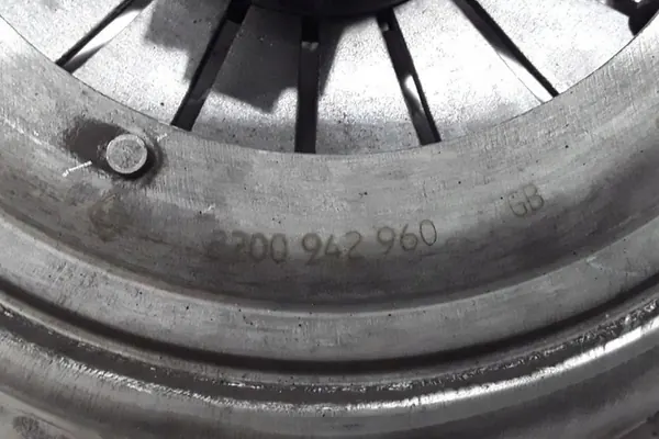 Plateau de pression d'embrayage RENAULT MASTER III 2.3L OEM 8200942960 image 2