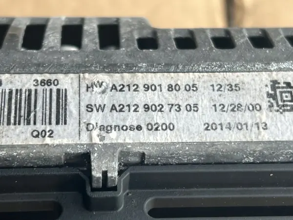 Mercedes CLS W218 Navigationsdisplay OEM A2129018005 image 3