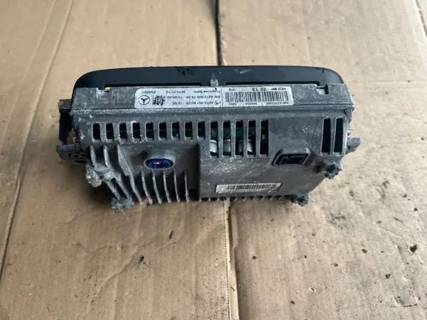Mercedes CLS W218 Navigationsdisplay OEM A2129018005 image 5