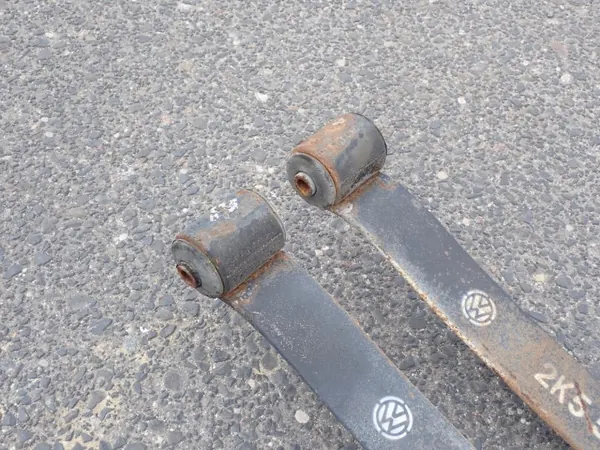 Feder OEM 2K5511151AA für VW Caddy Fahrwerk image 4