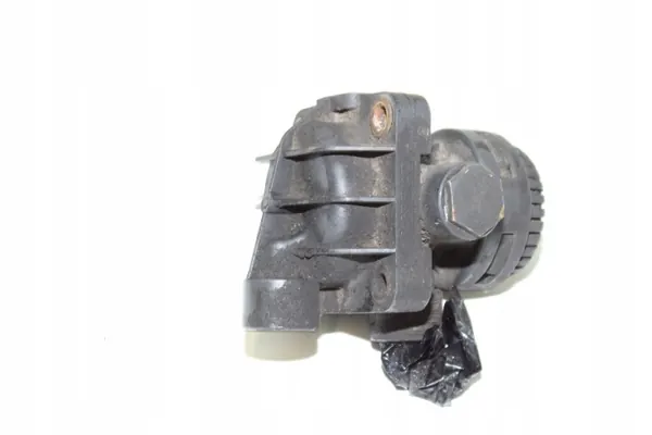 Actros MP4 Relay Valve Used Mercedes-Benz OE image 3
