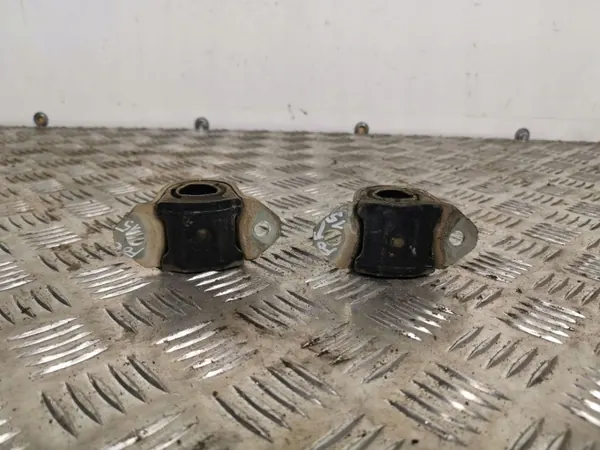Support de stabilisateur avant Subaru Forester OEM 23 image 3