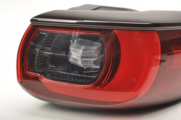 Lámpara trasera derecha Mazda MX-30 KSD451150 image 10