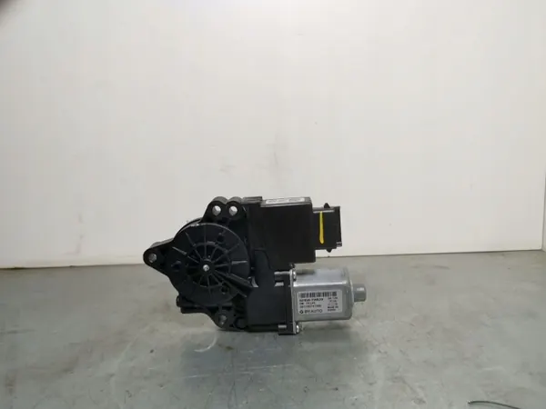 Hyundai Santa Fe etuoven ikkunamoottori OEM FBZ11269 image 2