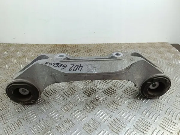 Honda CR-V Bakaxel Diffhållare OEM FOB51645 image 2