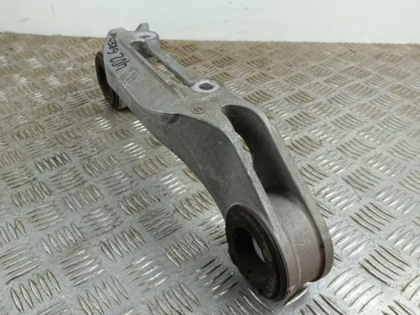 Honda CR-V Bakaxel Diffhållare OEM FOB51645 image 5