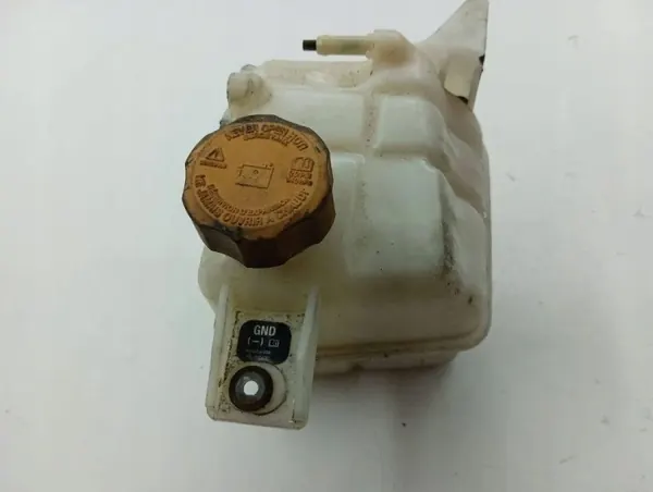 Laajennussäiliö Opel Antara 2012 OEM 95025829 image 4