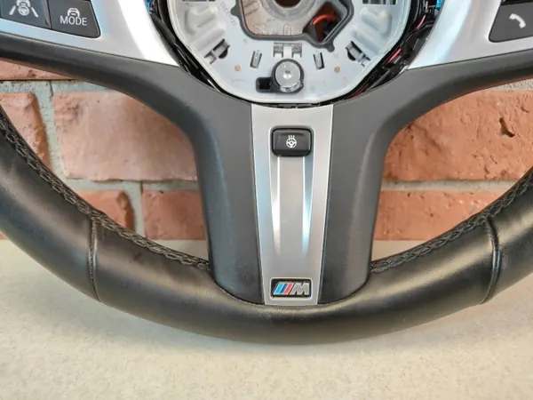 BMW M-Paket Ratt med Paddlar och Värme image 3