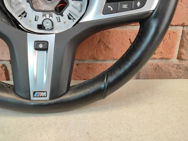 BMW M-Paket Ratt med Paddlar och Värme image 8