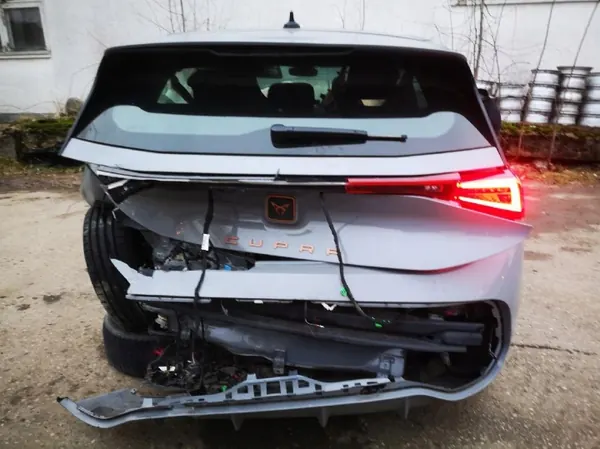 Cerradura puerta trasera derecha Cupra Born OEM 10a845214g image 9