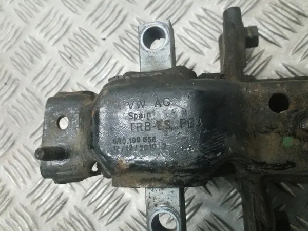 Skoda Fabia Mk2 Vaihteiston kiinnike 6R0199555 image 6