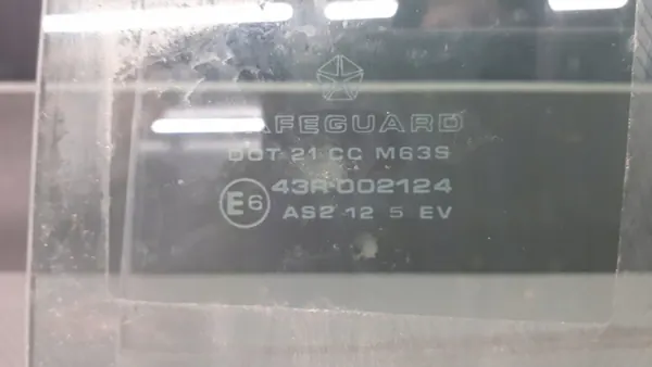 Vidro porta traseira esquerda OEM Chrysler New Yorker image 7