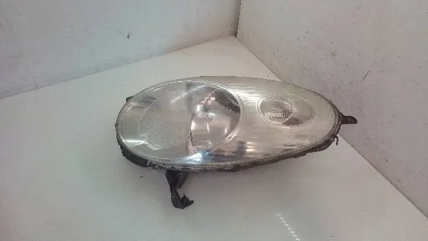 Vasen etuvalaisin Nissan Micra image 6