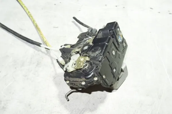 Hintere linke Türschloss Audi A6 4B0839015G image 2