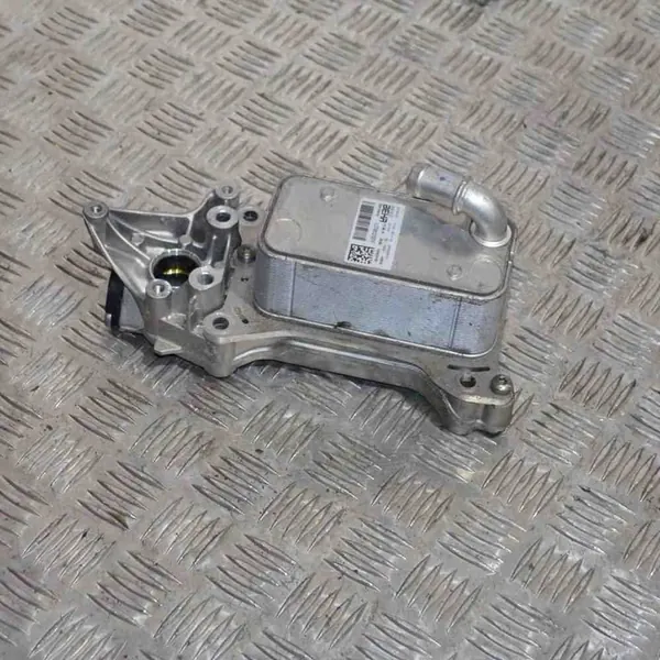 Oliekoeler Mercedes-Benz C (W205) 2.1L OEM 70362380A6511801165 image 2