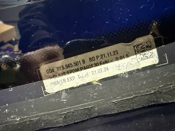 Luna Trasera Calefactable OEM 8Y5845501B Audi A3 Sedán image 8