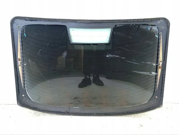 Maserati Gran Turismo achterruit OEM 275642 image 3