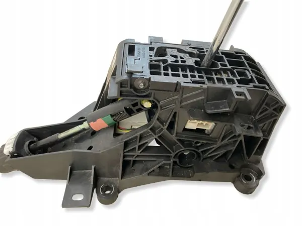 Toyota RAV4 IV vaihteenvalitsin OEM 75C923-LH image 5