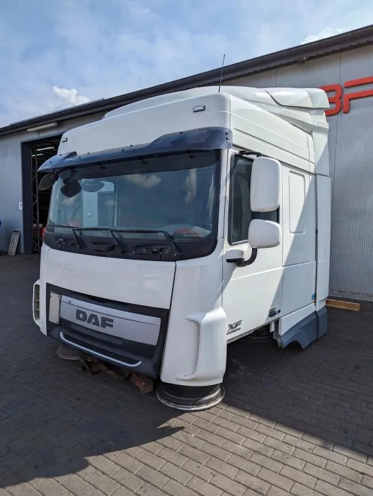 Cabine DAF XF 106 SC - OEM KABINA DAF XF 106 SC image 2