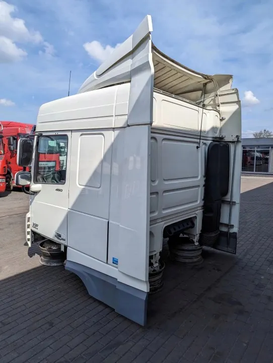 Cabine DAF XF 106 SC - OEM KABINA DAF XF 106 SC image 9
