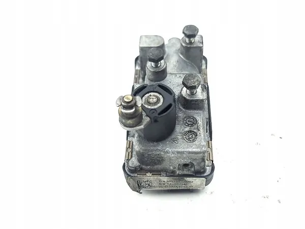 Maserati Ghibli 2014 Actionneur de turbocompresseur 6NW009543 image 5