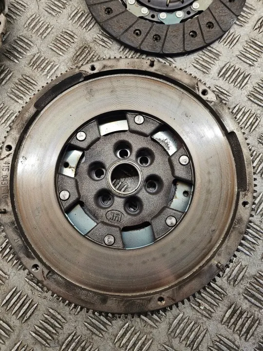Dubbelmassavyttel OEM 415043110 för SKODA VW image 7